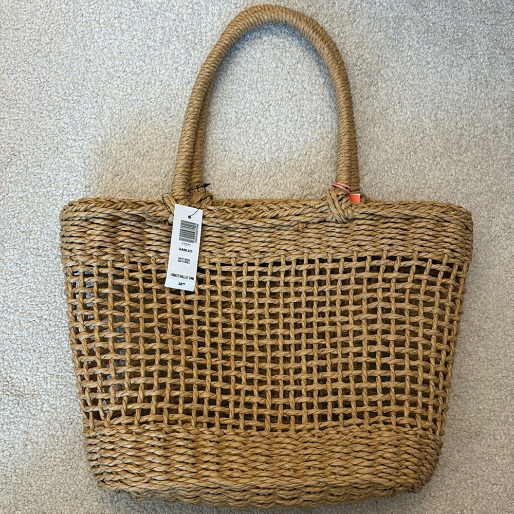 Aritzia Raffia tote bag (NWT)
